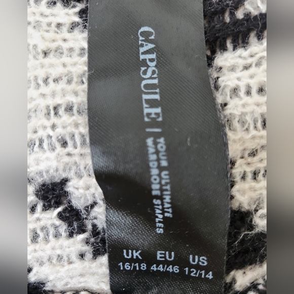 Black and Off-white Houndstooth Cardigan 12/14 - Picture 8 of 9